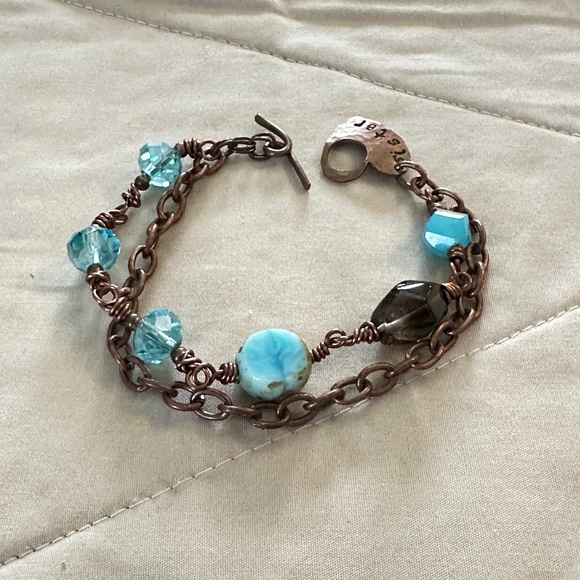 2/$15 Copper Blue & Brown stone/beaded “Sister” bracelet. Heart toggle clasp. - Picture 1 of 16